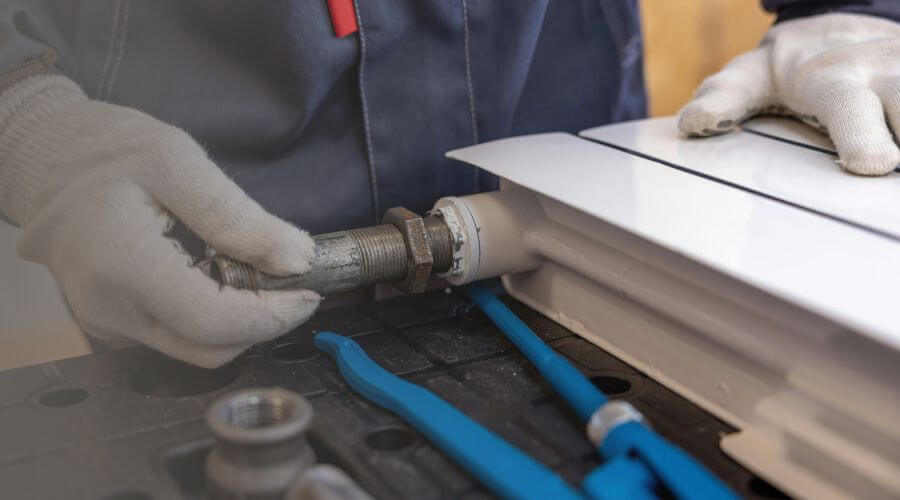 Expert burst pipe repair services in Farnsworth, TX